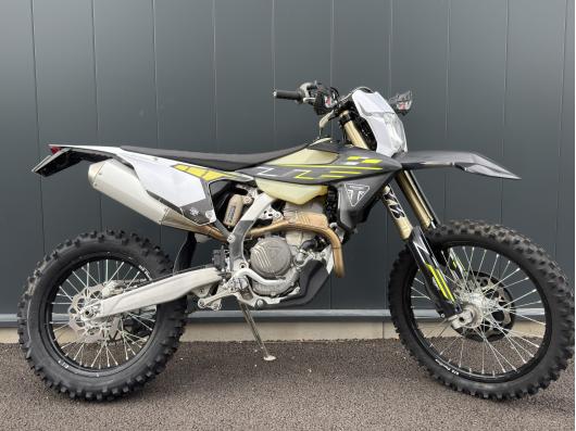 TRIUMPH TRIUMPH TF 250-E 2025