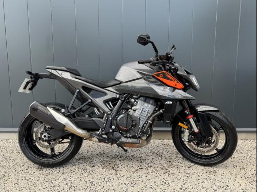 photo-annonce-ktm-990-duke-2024_68c050cd9f4c2429493355.jpeg