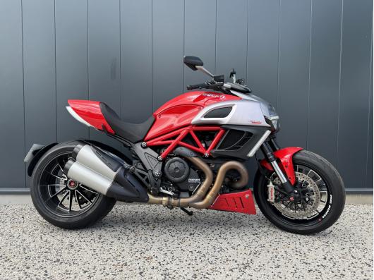 DUCATI DUCATI 1200 DIAVEL 2011